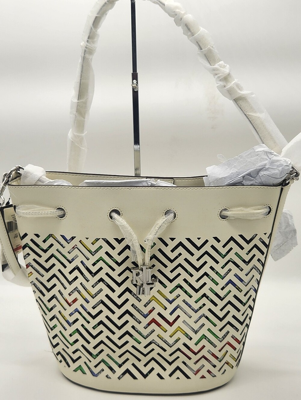 NWT Lauren Ralph Lauren Vanilla Perforated Leather Bucket Bag Floral Lining $295